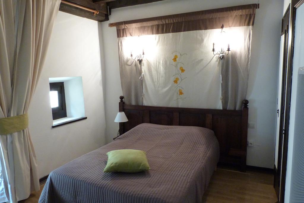 Chambre D'Hotes Chez Francoise Перуж Номер фото
